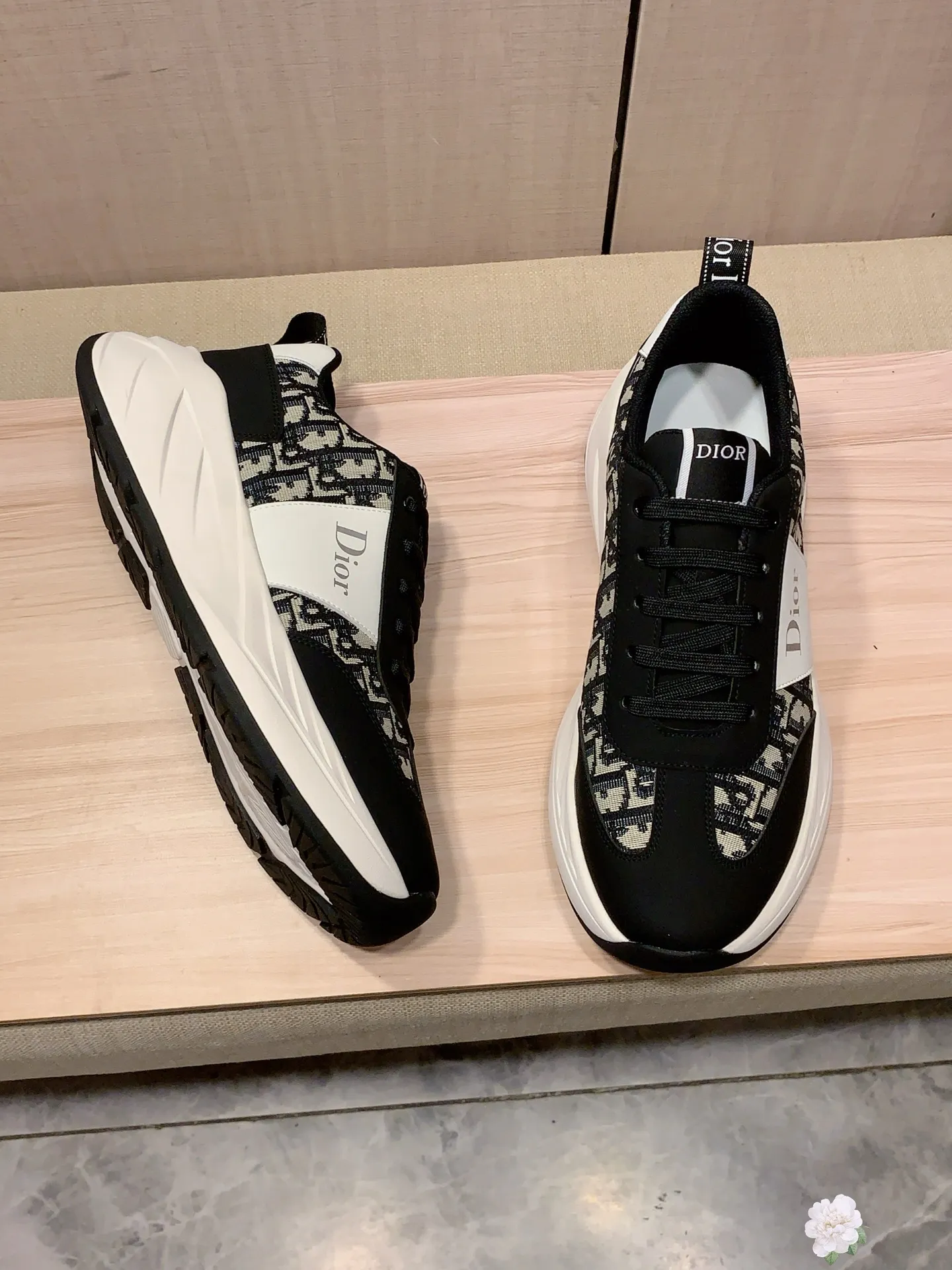 Men's Men's Shoes💰460💰💰🎩🎩[Lightning][Lightning] "Dior DIOR*" The latest and most popular casual shoes, top brand [seduce] luxury~purchase, top~quality. [Strong] The upper is made of imported breathable cowhide with material ➕ breathable sheepskin feet (•) and fine workmanship. The original stylish and stylish soft rubber wear-resistant and non-slip outsole is light and comfortable on the feet. The real thing looks better when photographed. 305: code: 38-44, 2️⃣ colors selected